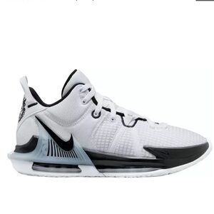 Nike LeBron Witness 7 basketball shoes (M 7.5 / W 9.0)